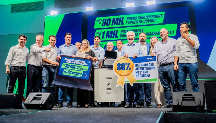 Estado anuncia R$ 63,5 milhões em kits tecnológicos para escolas municipais